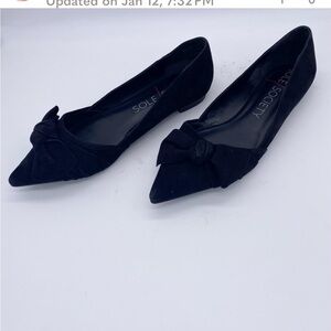 Sole Society Cosette black flats pointed toe bow
Size 9